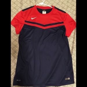 NIKE women’s athletic shirt red/navy